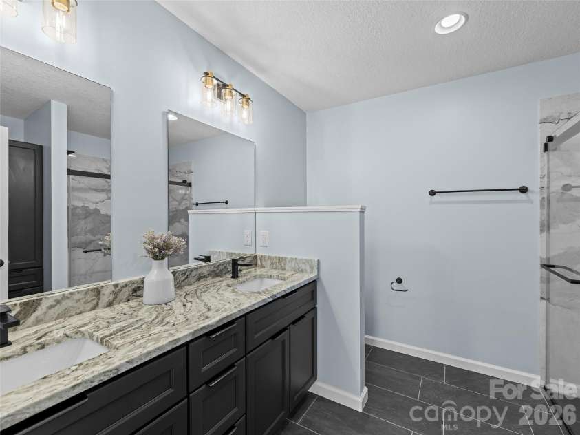 214 Aster Ridge Drive, Waynesville, NC 28786.  MLS# CAR4421869, YatesRealty ID 27344. 