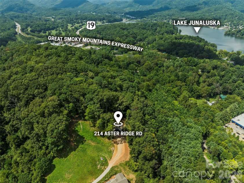 214 Aster Ridge Drive, Waynesville, NC 28786.  MLS# CAR4421869, YatesRealty ID 27344. Private setting, convinient location