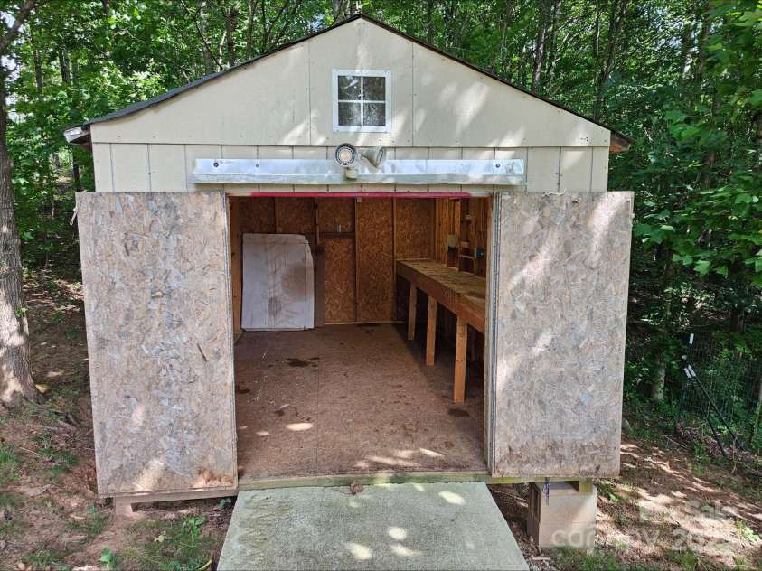 1924 Junction Road, Mocksville, NC 27028.  MLS# CAR4279453, YatesRealty ID 27346. Workshop