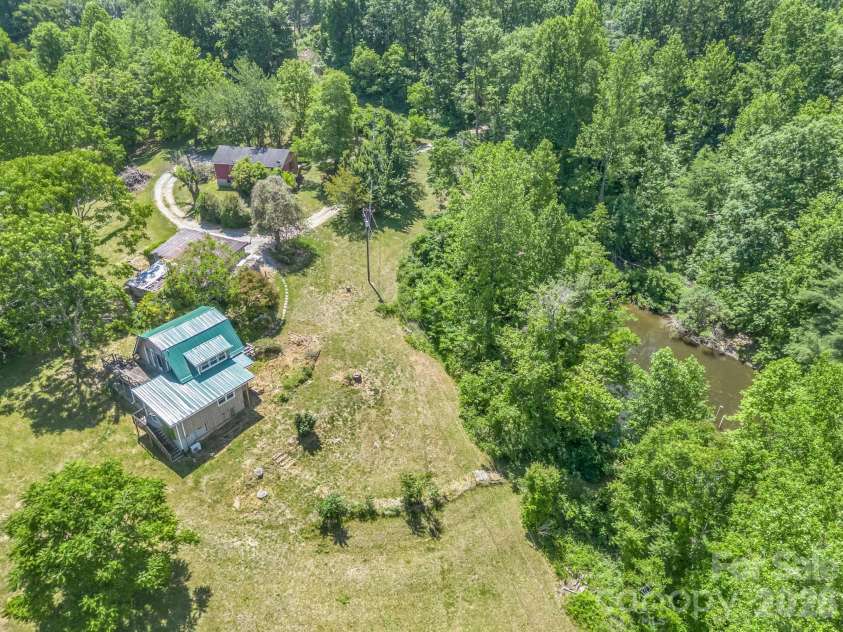 255 & 257 Crescent Street, Saluda, NC 28773.  MLS# CAR4383610, YatesRealty ID 27346. 255 & 257 Crescent St
