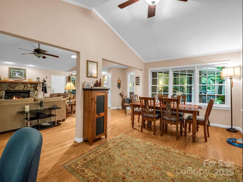 138 Ohwanteska Lane, Brevard, NC 28712.  MLS# CAR4281802, YatesRealty ID 27347. 