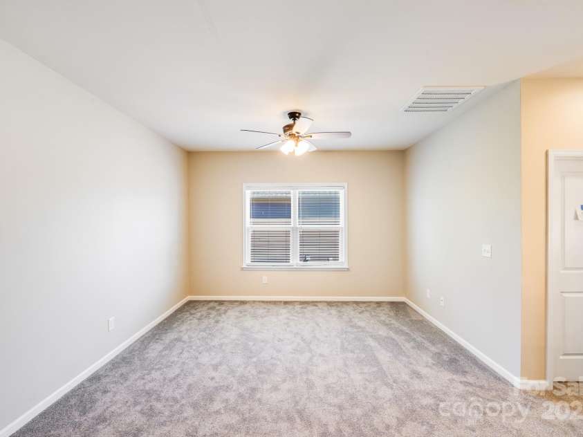 463 Hunton Forest Drive, Concord, NC 28027.  MLS# CAR4310439, YatesRealty ID 27348. 