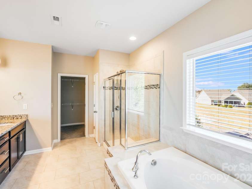 463 Hunton Forest Drive, Concord, NC 28027.  MLS# CAR4310439, YatesRealty ID 27348. 