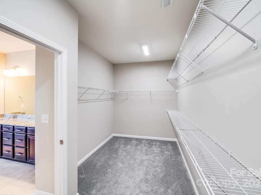 463 Hunton Forest Drive, Concord, NC 28027.  MLS# CAR4310439, YatesRealty ID 27348. 