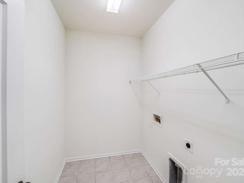 463 Hunton Forest Drive, Concord, NC 28027.  MLS# CAR4310439, YatesRealty ID 27348. 