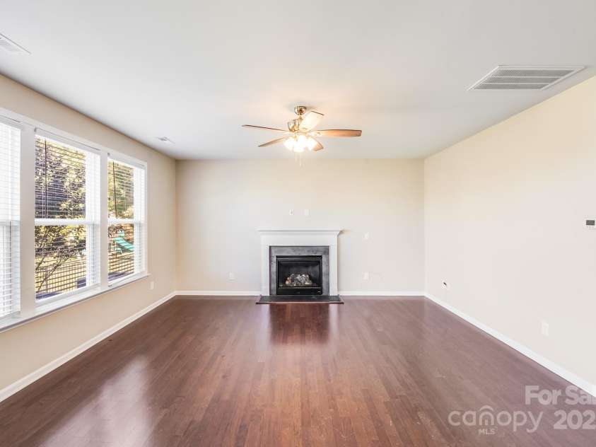 463 Hunton Forest Drive, Concord, NC 28027.  MLS# CAR4310439, YatesRealty ID 27348. 