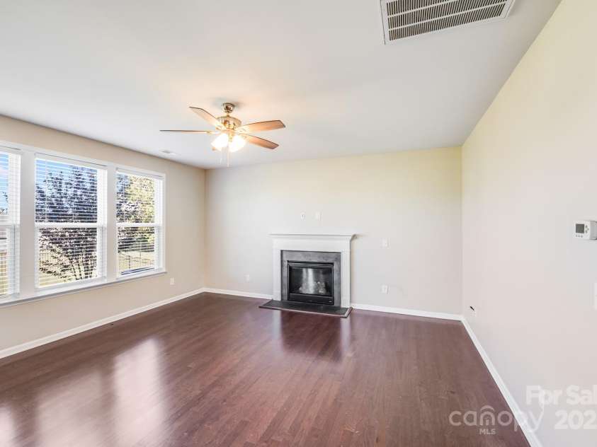 463 Hunton Forest Drive, Concord, NC 28027.  MLS# CAR4310439, YatesRealty ID 27348. 