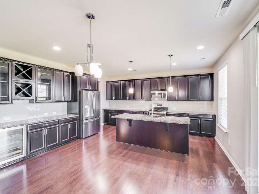 463 Hunton Forest Drive, Concord, NC 28027.  MLS# CAR4310439, YatesRealty ID 27348. 