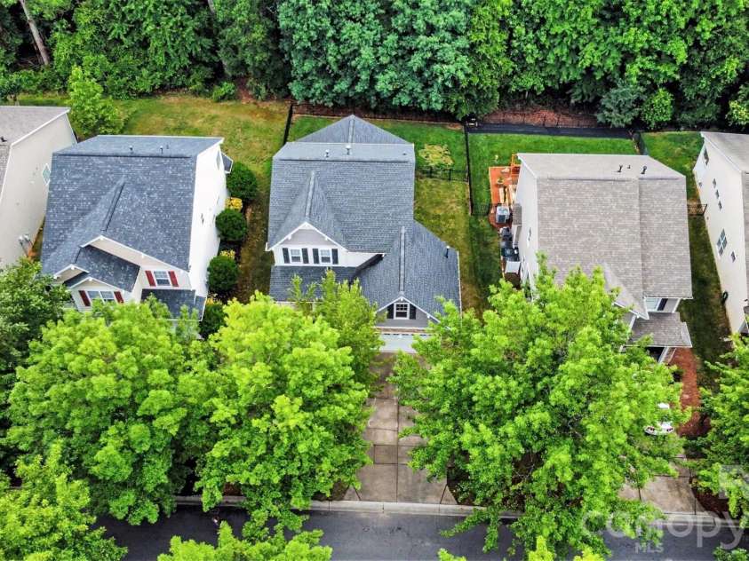 1145 Hammond Drive, Matthews, NC 28104.  MLS# CAR4386704, YatesRealty ID 27349. 