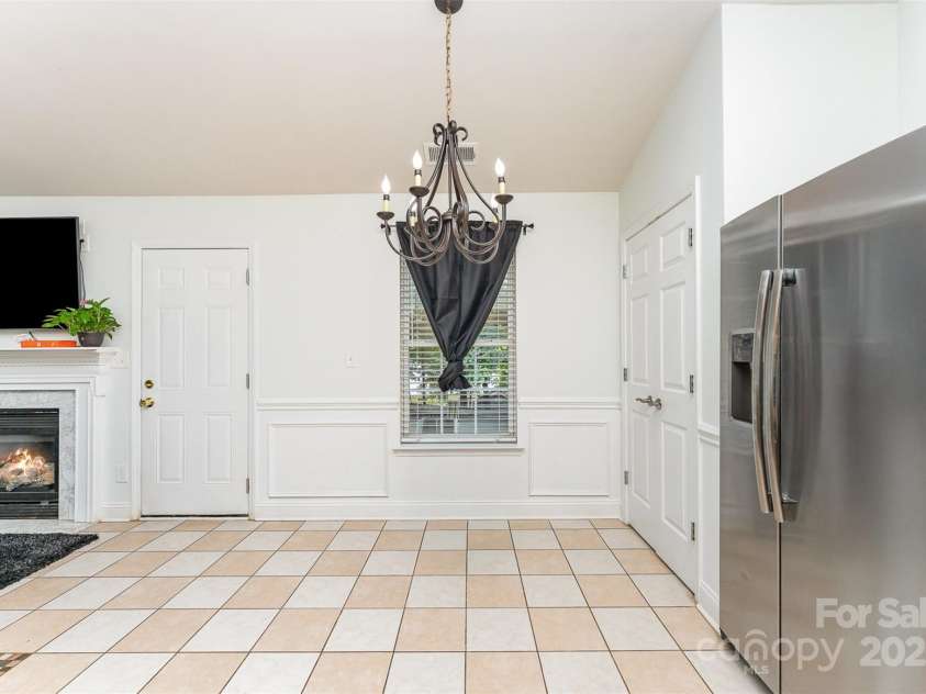 5914 Redding Road, Charlotte, NC 28216.  MLS# CAR4274290, YatesRealty ID 27349. 