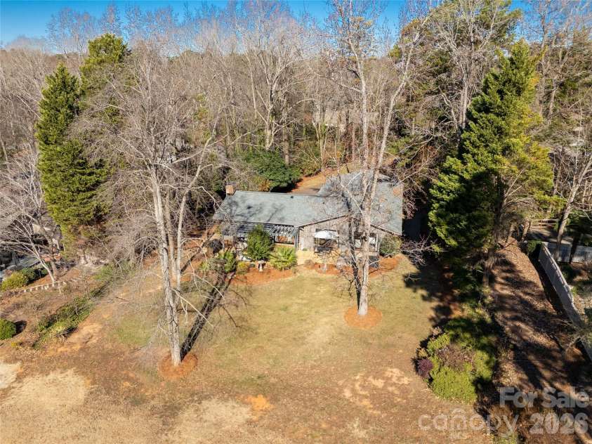 47 Heritage Drive, Clover, SC 29710.  MLS# CAR4335677, YatesRealty ID 2735. 