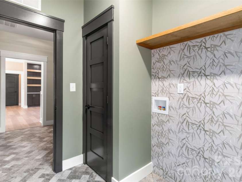 29 Hartman Place, Concord, NC 28027.  MLS# CAR4385186, YatesRealty ID 27350. 