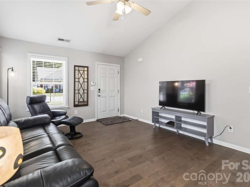 1623 Clemmon Sanders Circle, Rock Hill, SC 29732.  MLS# CAR4371388, YatesRealty ID 27352. 