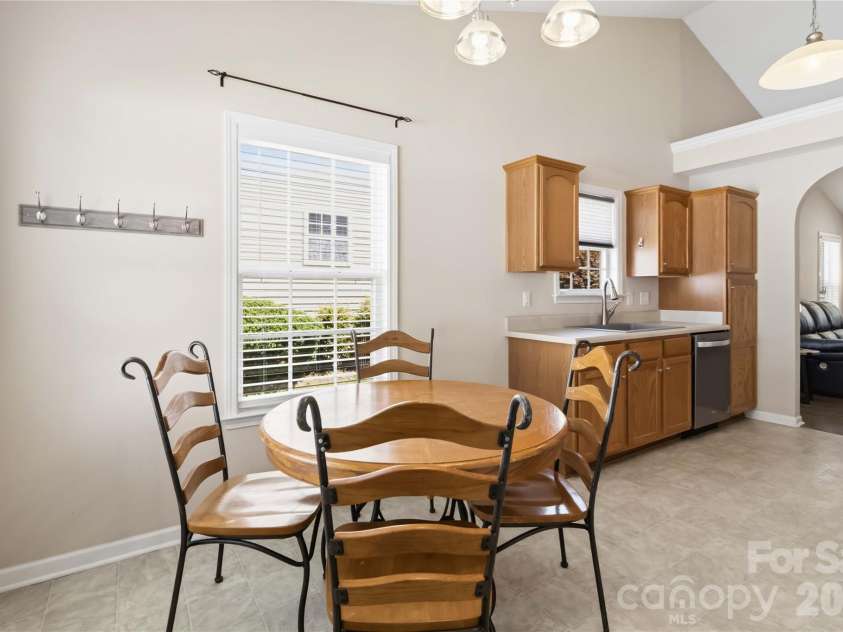 1623 Clemmon Sanders Circle, Rock Hill, SC 29732.  MLS# CAR4371388, YatesRealty ID 27352. 