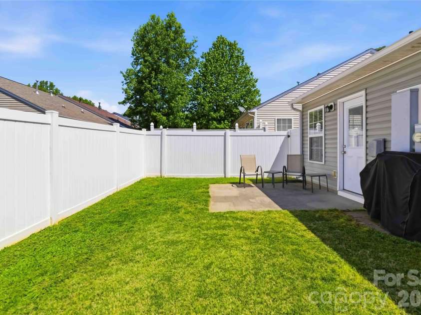 1623 Clemmon Sanders Circle, Rock Hill, SC 29732.  MLS# CAR4371388, YatesRealty ID 27352. 