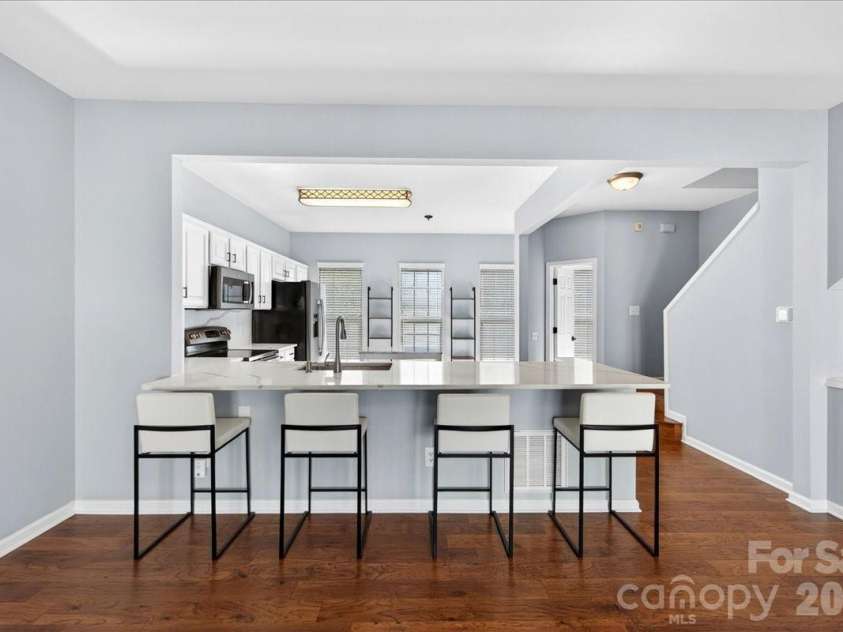 5426 Dockery Drive, Charlotte, NC 28209.  MLS# CAR4384151, YatesRealty ID 27353. 