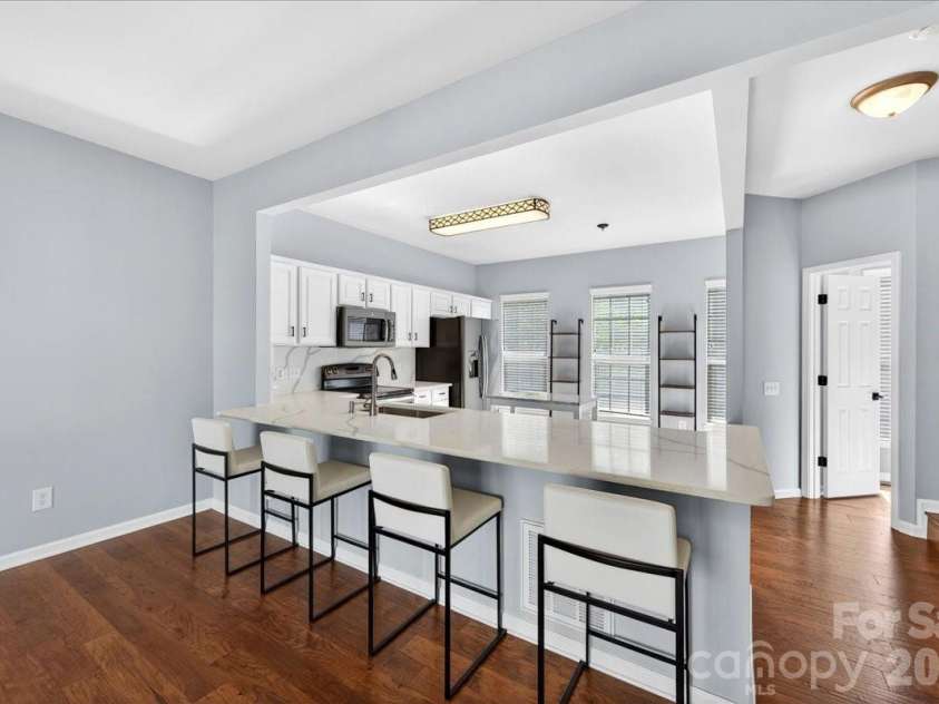 5426 Dockery Drive, Charlotte, NC 28209.  MLS# CAR4384151, YatesRealty ID 27353. 