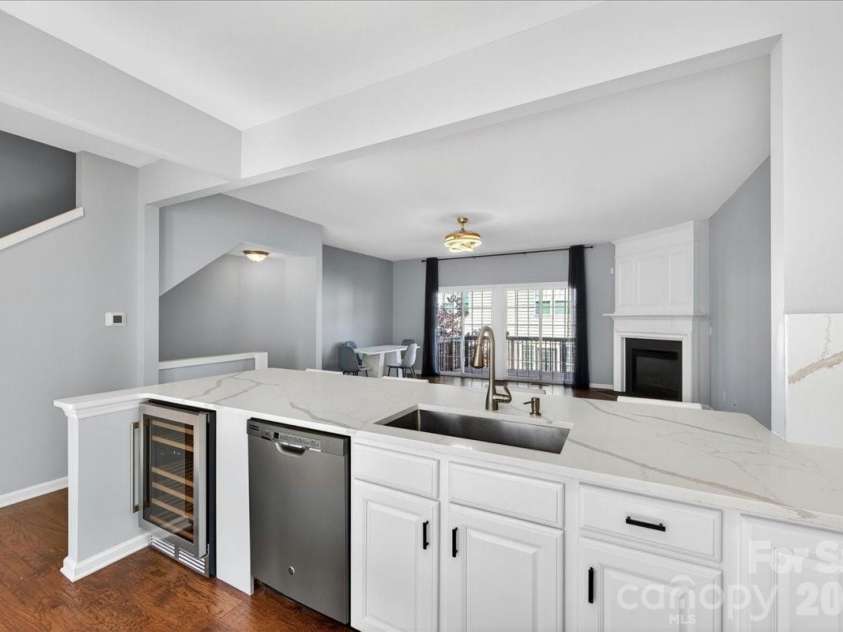 5426 Dockery Drive, Charlotte, NC 28209.  MLS# CAR4384151, YatesRealty ID 27353. 