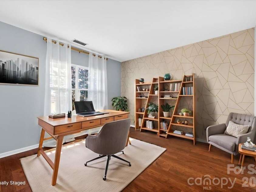 5426 Dockery Drive, Charlotte, NC 28209.  MLS# CAR4384151, YatesRealty ID 27353. Virtually staged office