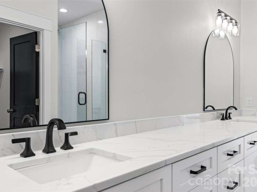 116 Jentri Way, Mooresville, NC 28115.  MLS# CAR4386884, YatesRealty ID 27354. 
