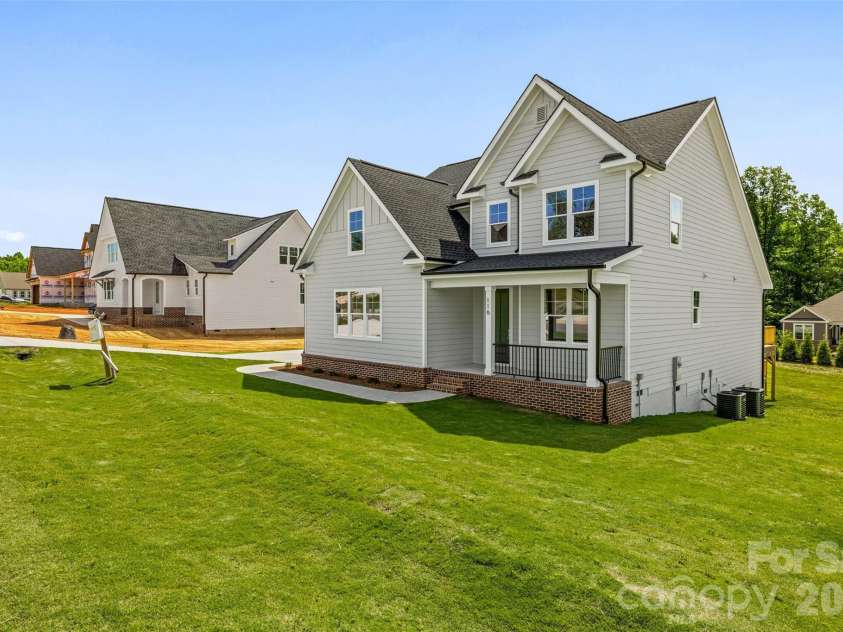 116 Jentri Way, Mooresville, NC 28115.  MLS# CAR4386884, YatesRealty ID 27354. 
