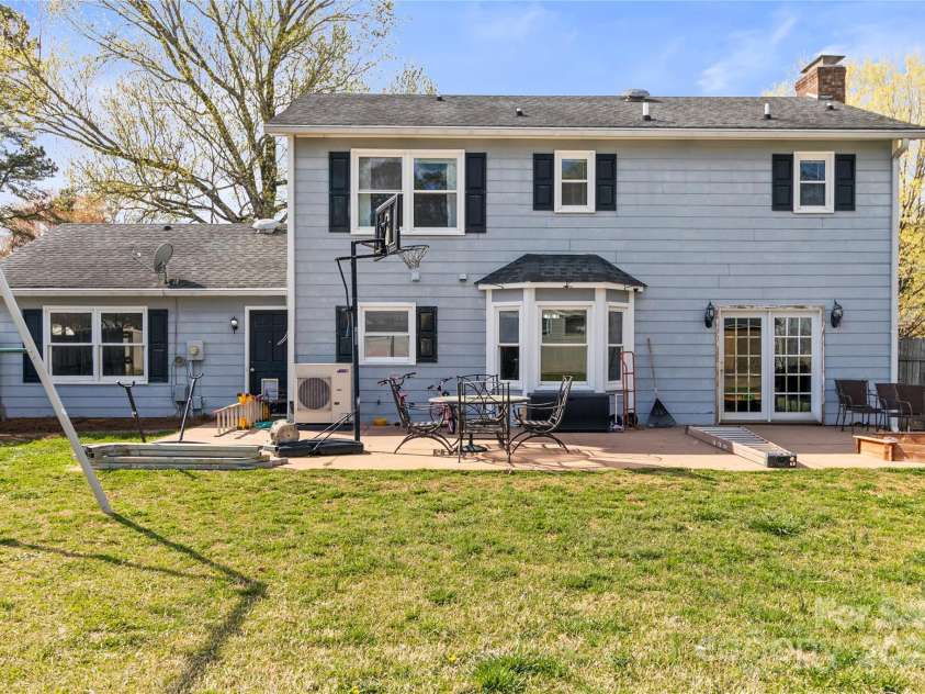 1448 Morrocroft Trail, Gastonia, NC 28054.  MLS# CAR4235480, YatesRealty ID 27354. 