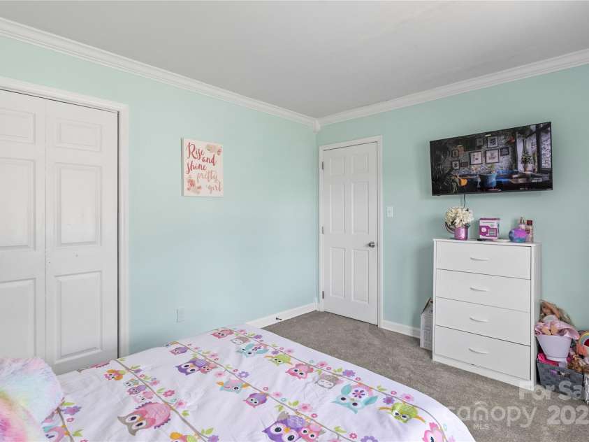 1448 Morrocroft Trail, Gastonia, NC 28054.  MLS# CAR4235480, YatesRealty ID 27354. 
