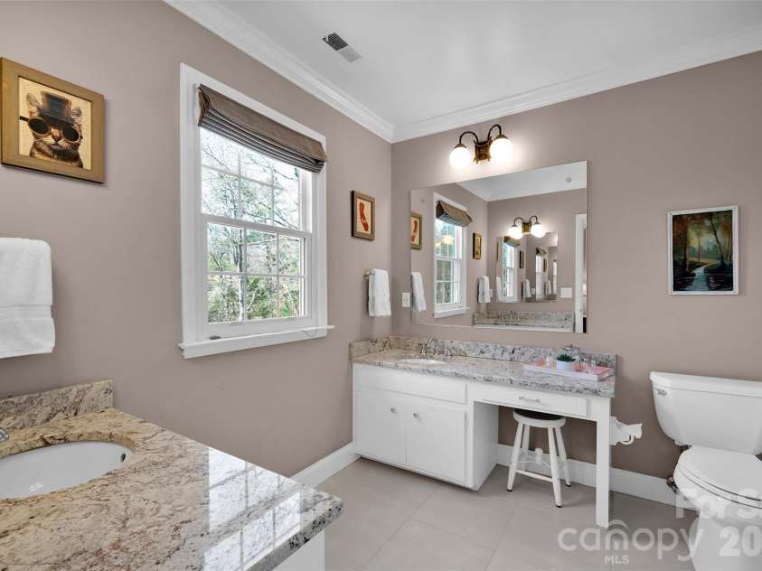 421 Sardis Lane, Charlotte, NC 28270.  MLS# CAR4363122, YatesRealty ID 27355. Dual vanities