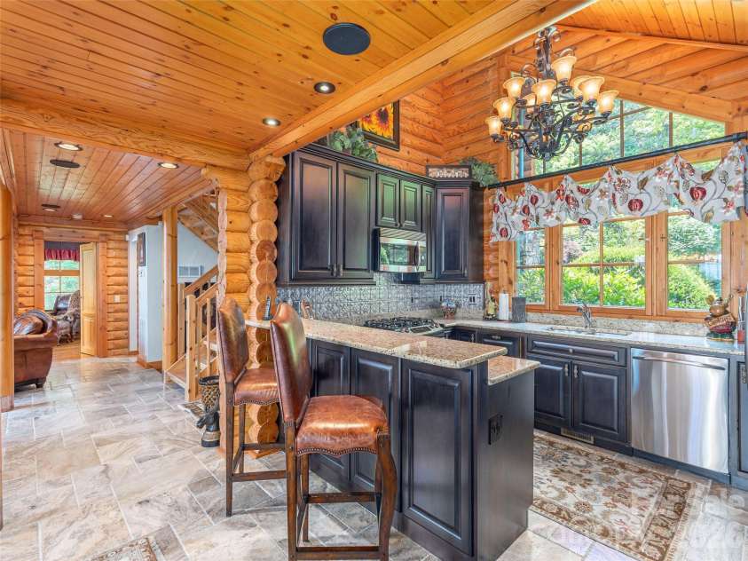 574 Leatherwood Drive, Maggie Valley, NC 28751.  MLS# CAR4385274, YatesRealty ID 27356. 