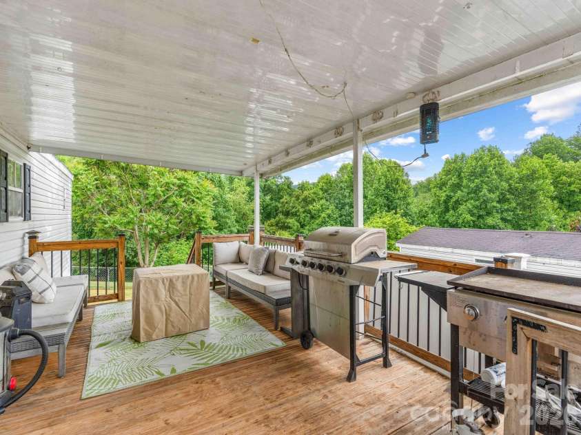 15 spring Street, Candler, NC 28715.  MLS# CAR4384784, YatesRealty ID 27357. Porch View