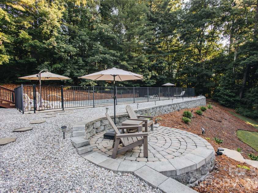 768 Deep Woods Drive, Marion, NC 28752.  MLS# CAR4386963, YatesRealty ID 27358. 