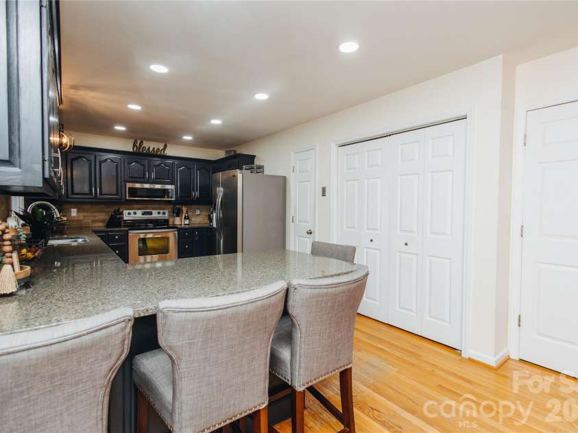 768 Deep Woods Drive, Marion, NC 28752.  MLS# CAR4386963, YatesRealty ID 27358. 