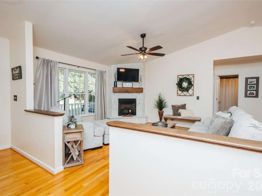 768 Deep Woods Drive, Marion, NC 28752.  MLS# CAR4386963, YatesRealty ID 27358. 