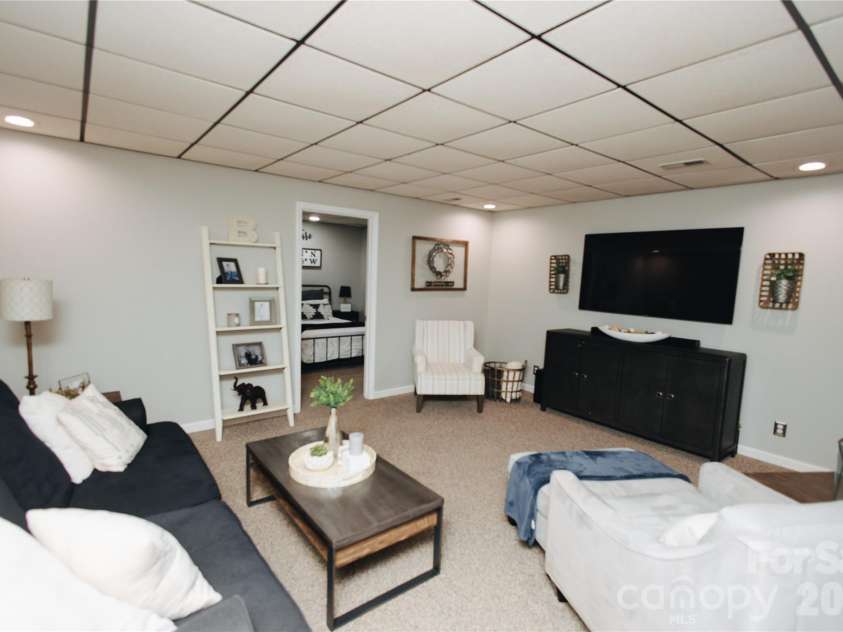 768 Deep Woods Drive, Marion, NC 28752.  MLS# CAR4386963, YatesRealty ID 27358. 