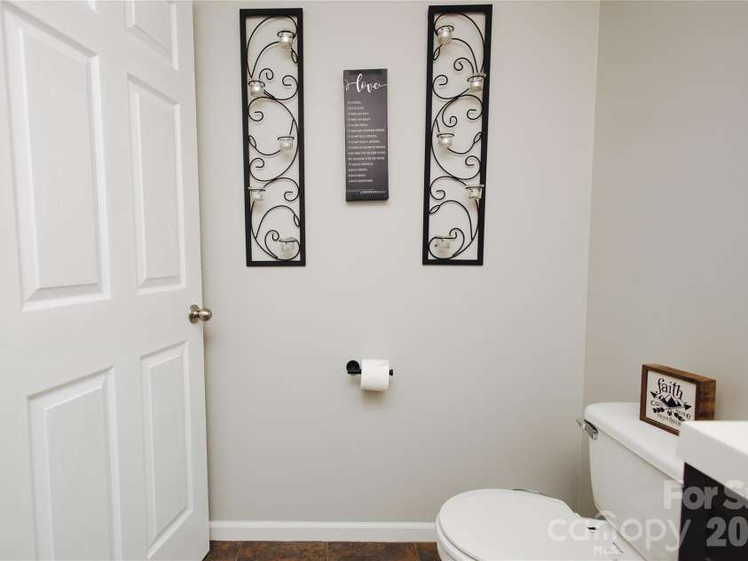 768 Deep Woods Drive, Marion, NC 28752.  MLS# CAR4386963, YatesRealty ID 27358. 