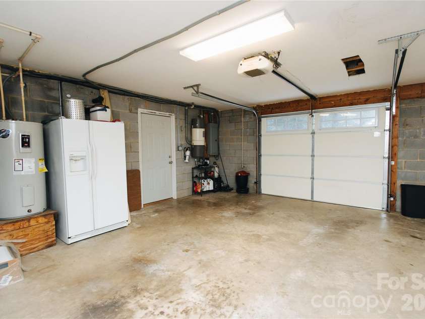 768 Deep Woods Drive, Marion, NC 28752.  MLS# CAR4386963, YatesRealty ID 27358. 