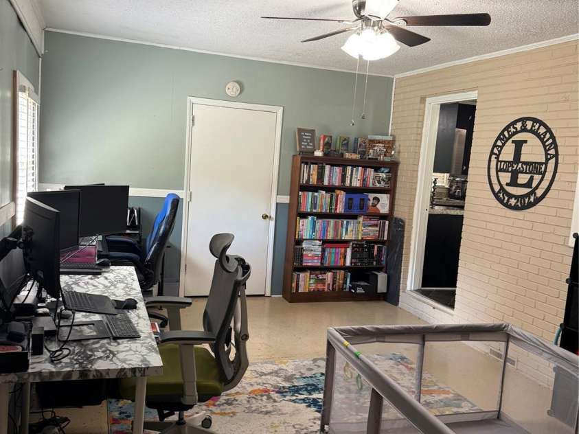 804 Lee Street, Kings Mountain, NC 28086.  MLS# CAR4278611, YatesRealty ID 27358. 