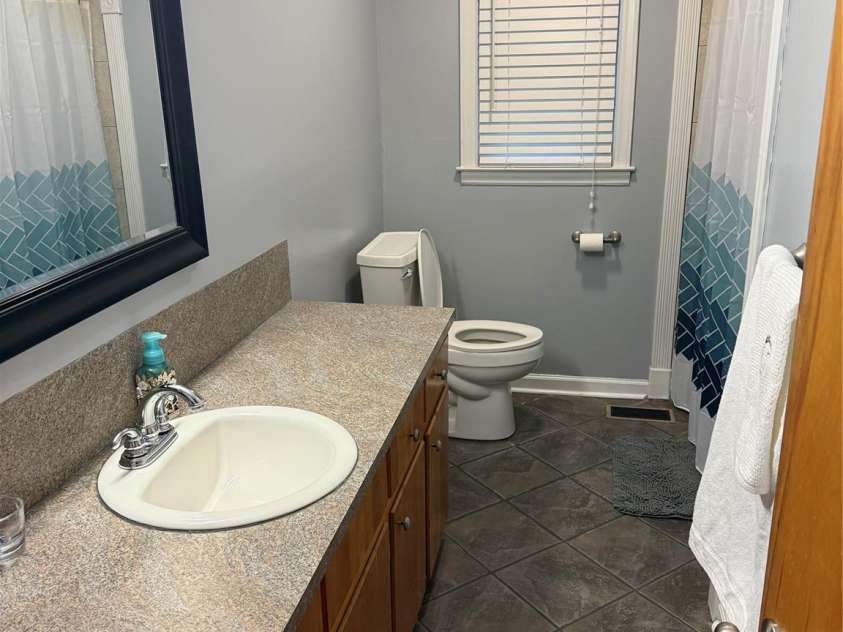 804 Lee Street, Kings Mountain, NC 28086.  MLS# CAR4278611, YatesRealty ID 27358. 