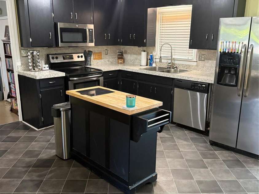 804 Lee Street, Kings Mountain, NC 28086.  MLS# CAR4278611, YatesRealty ID 27358. 