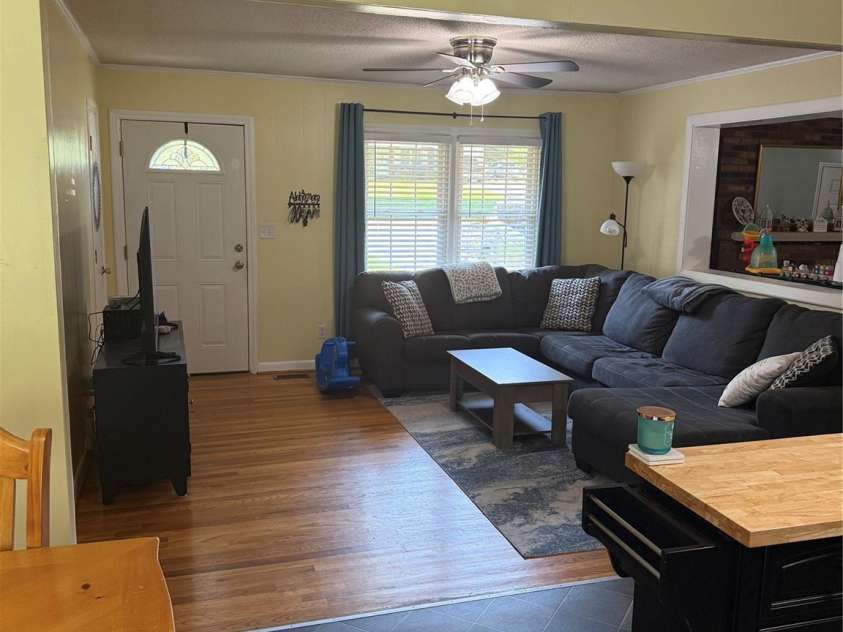 804 Lee Street, Kings Mountain, NC 28086.  MLS# CAR4278611, YatesRealty ID 27358. 