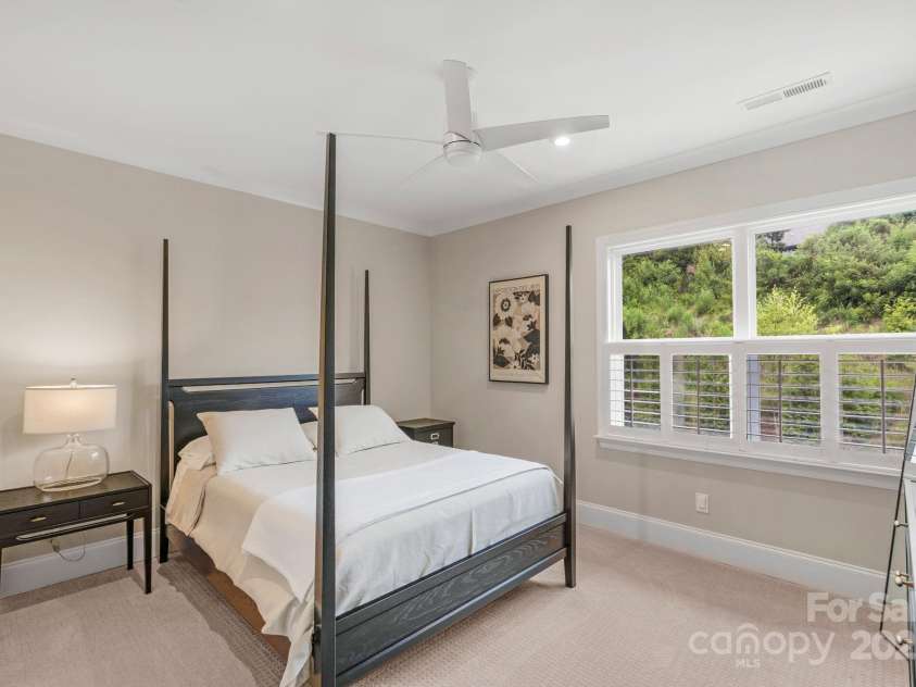 11023 Kilkenny Drive, Charlotte, NC 28277.  MLS# CAR4278012, YatesRealty ID 27359. 2nd bedroom with ensuite bathroom and walk-in closet