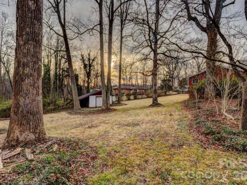 1040 Allison Drive, Shelby, NC 28150.  MLS# CAR4339774, YatesRealty ID 2736. 