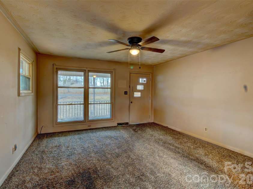 1040 Allison Drive, Shelby, NC 28150.  MLS# CAR4339774, YatesRealty ID 2736. 