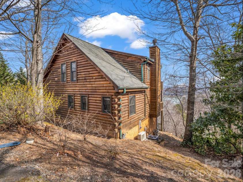 169 Laurel Lane, Lake Lure, NC 28746.  MLS# CAR4340454, YatesRealty ID 2736. 