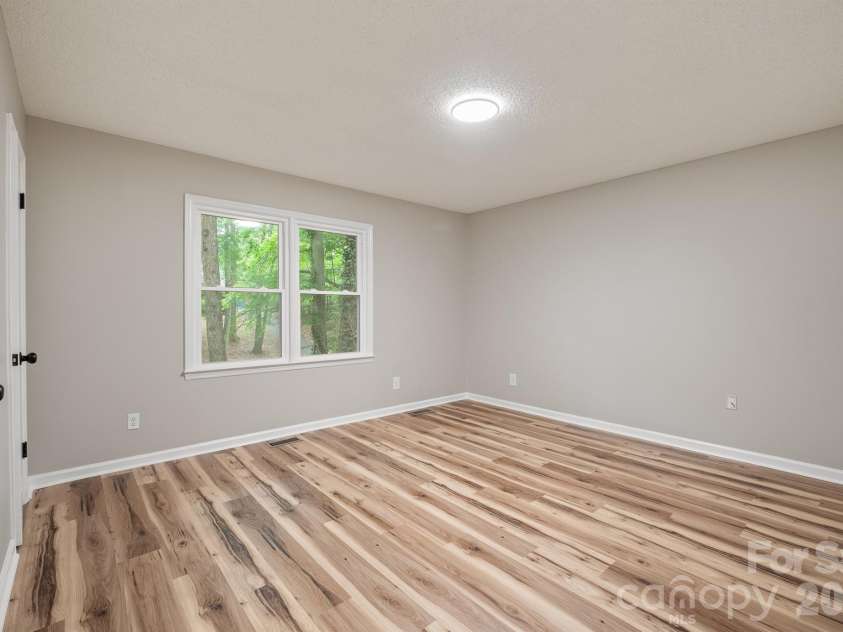 727 Boulder Place, Statesville, NC 28625.  MLS# CAR4380321, YatesRealty ID 27360. 