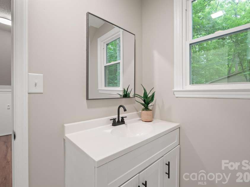 727 Boulder Place, Statesville, NC 28625.  MLS# CAR4380321, YatesRealty ID 27360. 