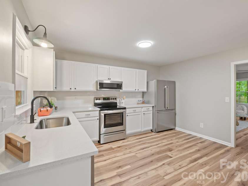 727 Boulder Place, Statesville, NC 28625.  MLS# CAR4380321, YatesRealty ID 27360. 