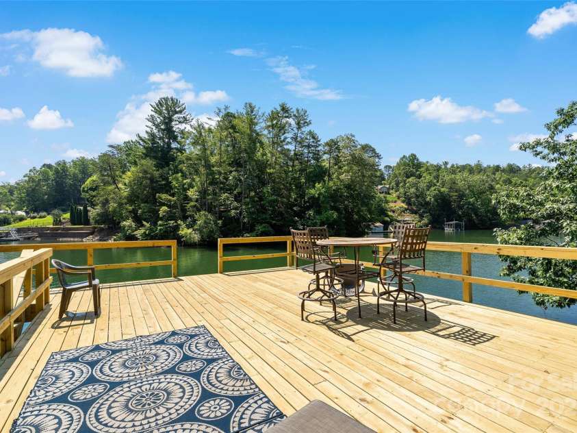 1181 Forest Lake Heights Drive, Nebo, NC 28761.  MLS# CAR4273270, YatesRealty ID 27361. 