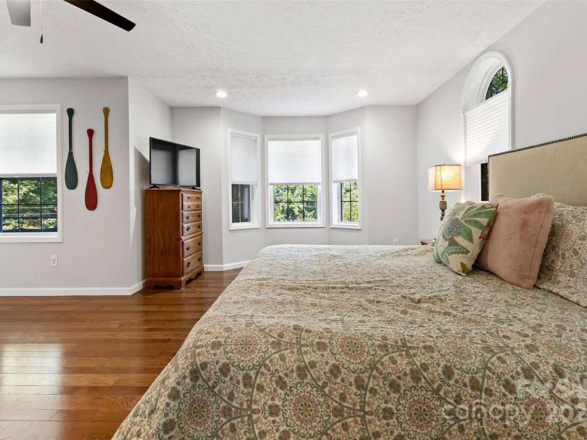 1181 Forest Lake Heights Drive, Nebo, NC 28761.  MLS# CAR4273270, YatesRealty ID 27361. 