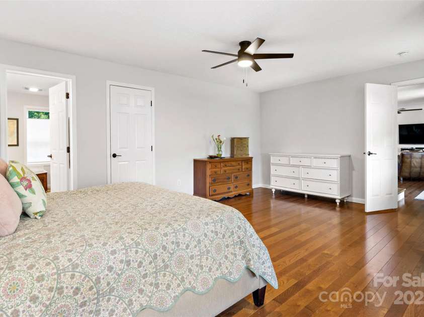 1181 Forest Lake Heights Drive, Nebo, NC 28761.  MLS# CAR4273270, YatesRealty ID 27361. 